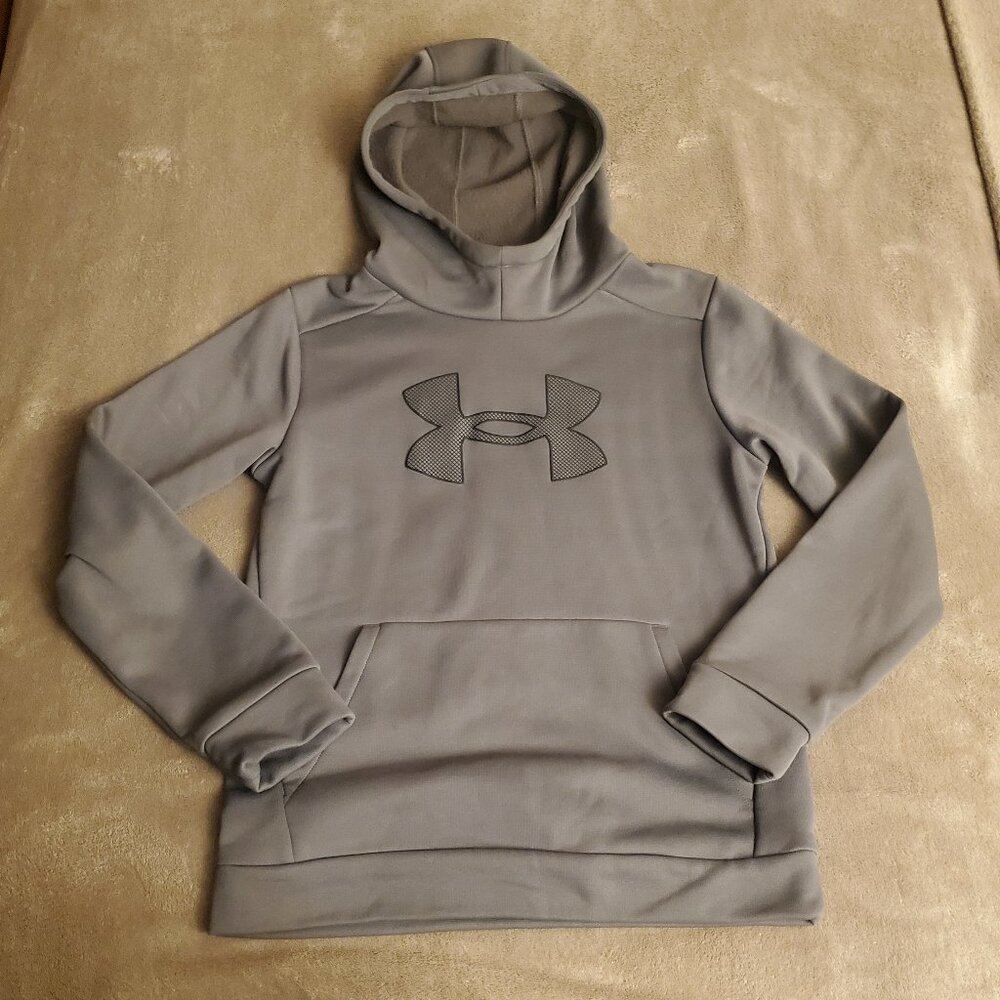 Under Armour hoodie big boys size L